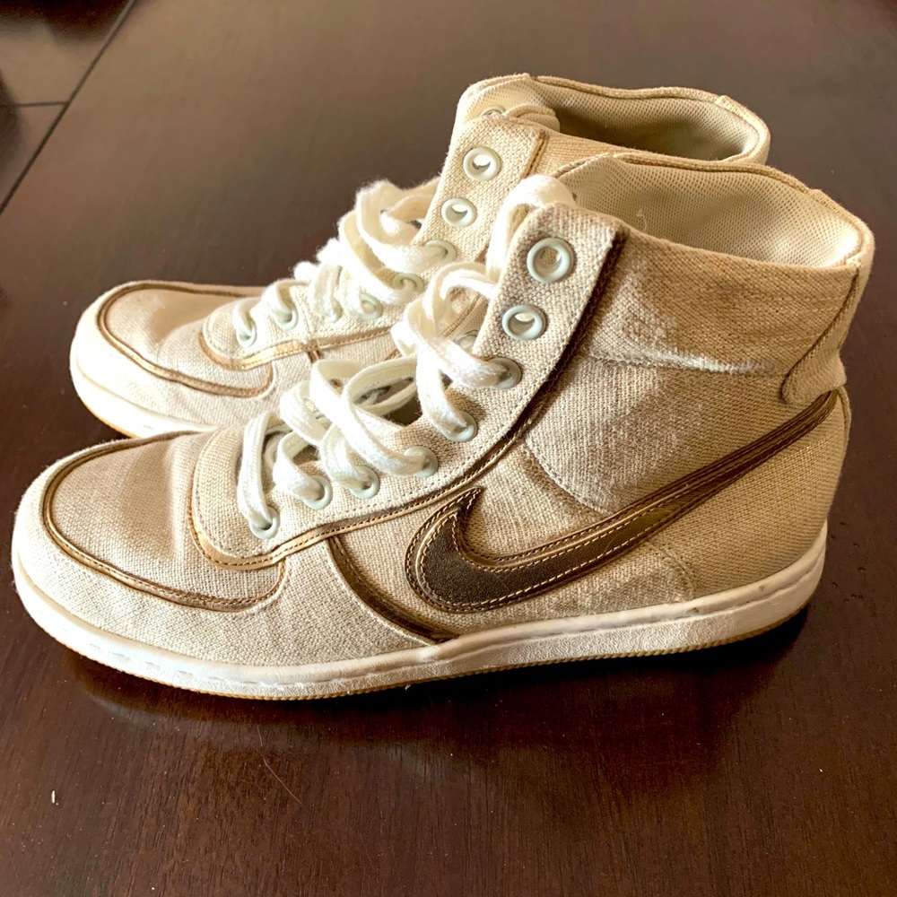 Nike Sneakers in Hemp